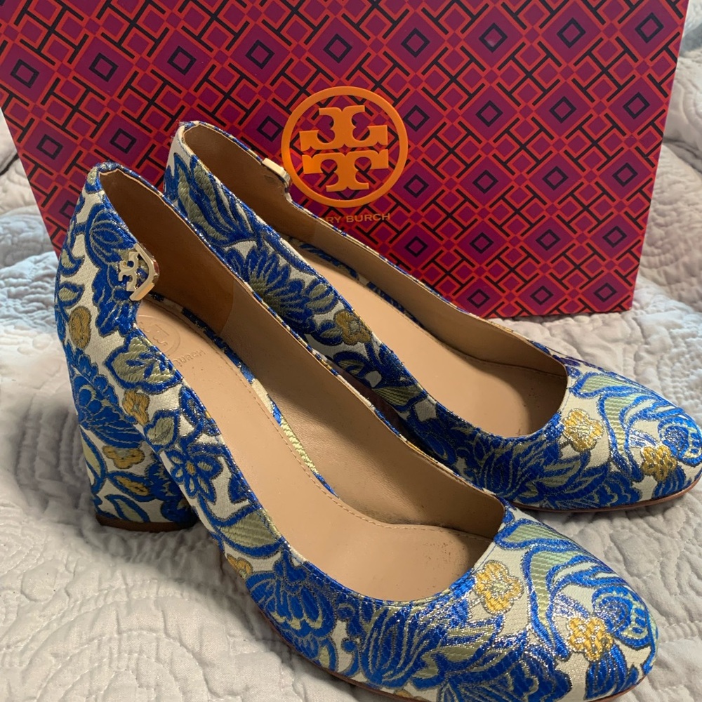 Tory Burch Elizabeth round-toe pumps